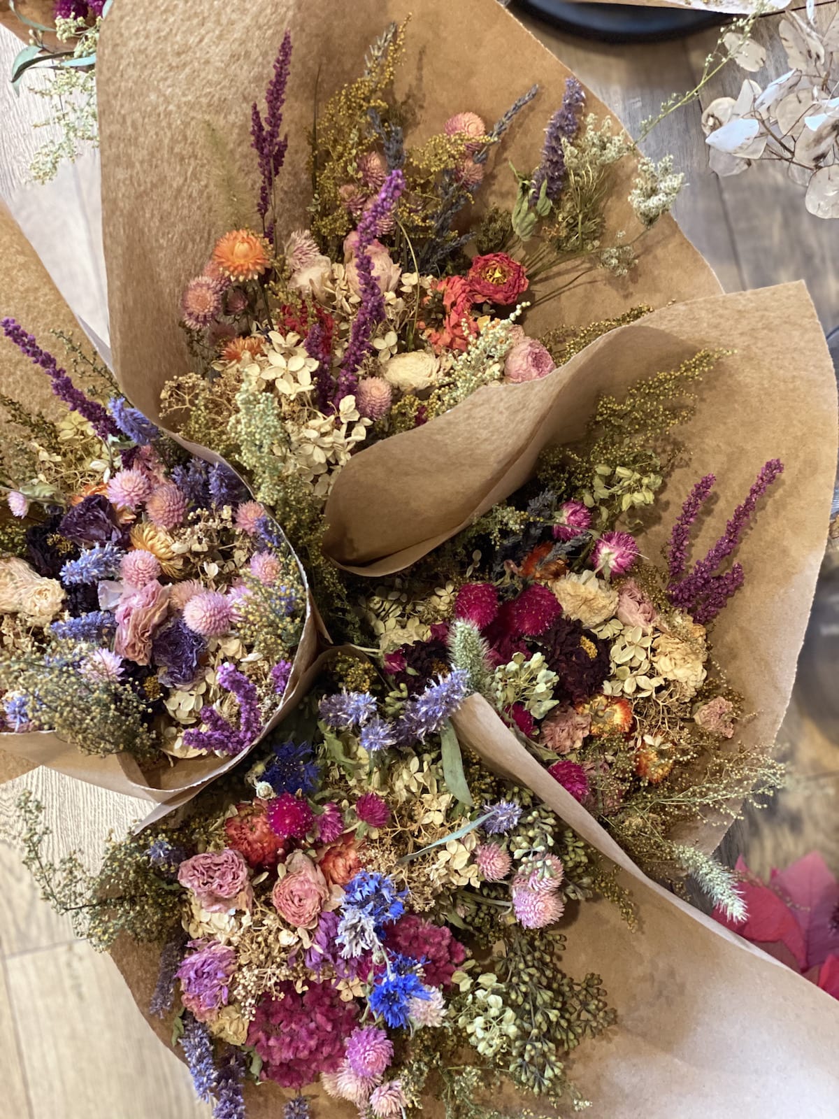 dried flower bouquets